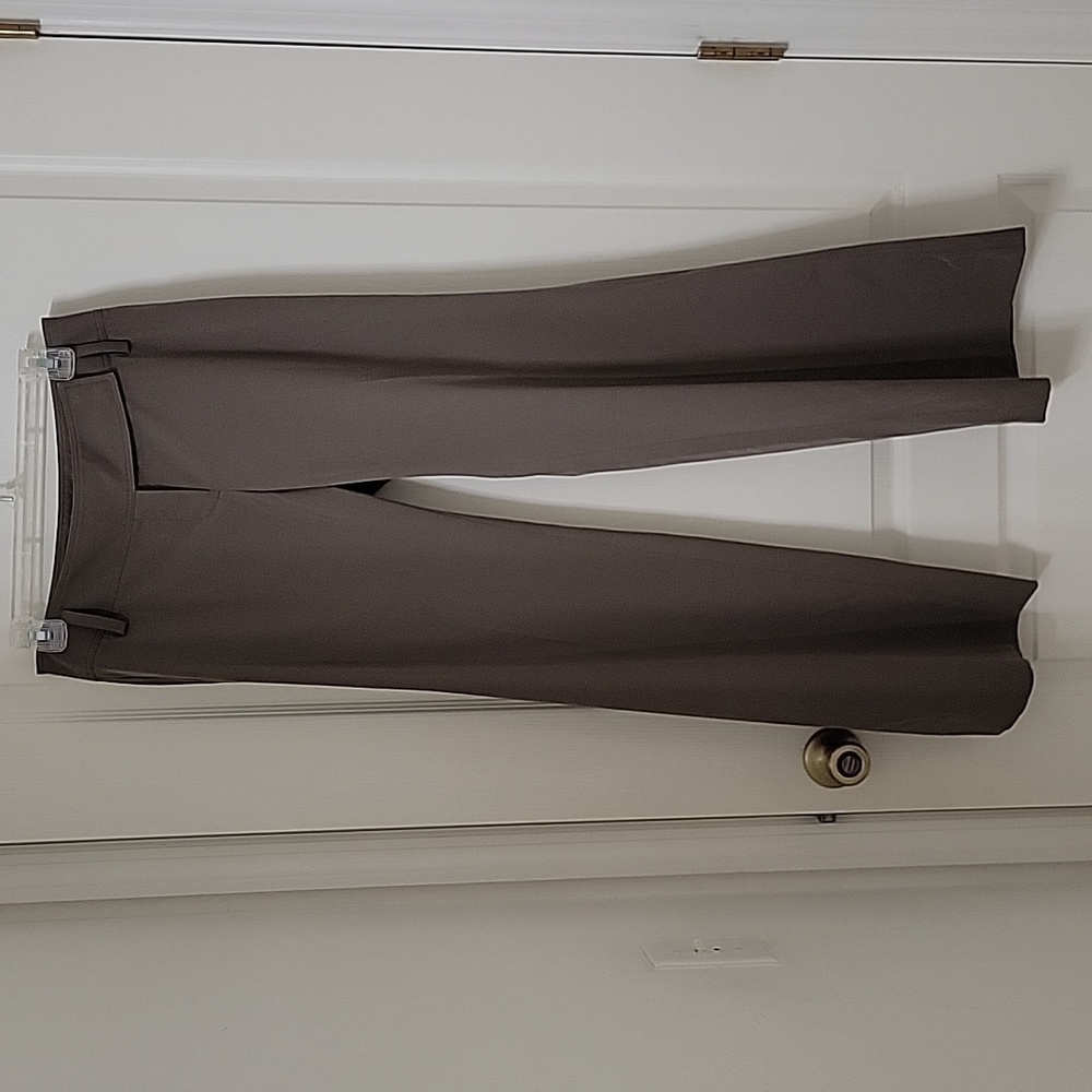 The Limited, Size 4 R, Taupe Wide Leg Trousers.  Excellent Condition.